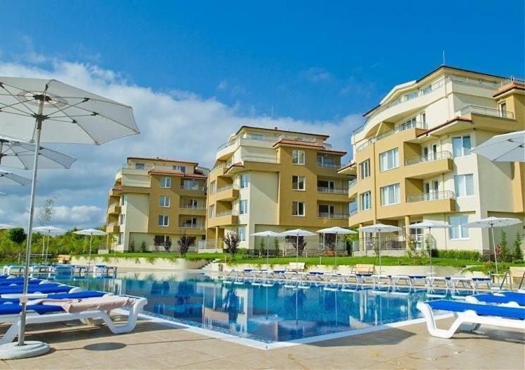 Аппартамент Pines Beach Resort Byala  Extérieur photo