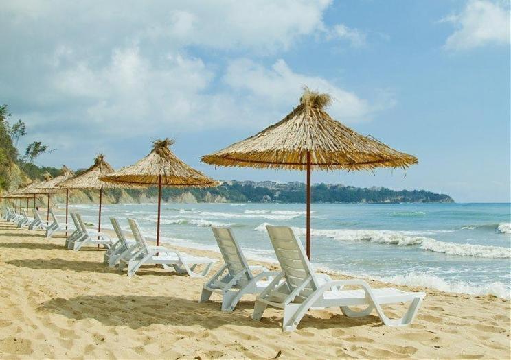 Аппартамент Pines Beach Resort Byala  Extérieur photo