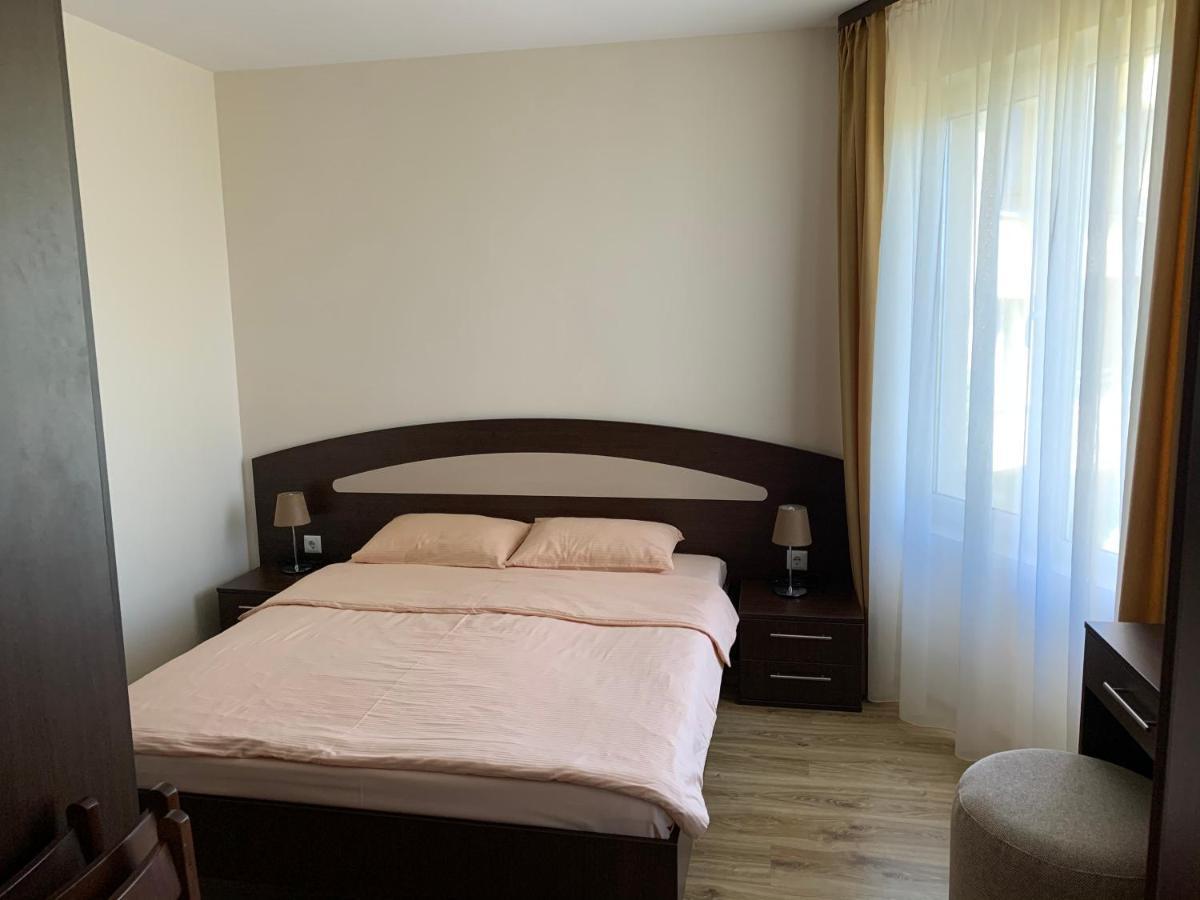 Аппартамент Pines Beach Resort Byala  Extérieur photo