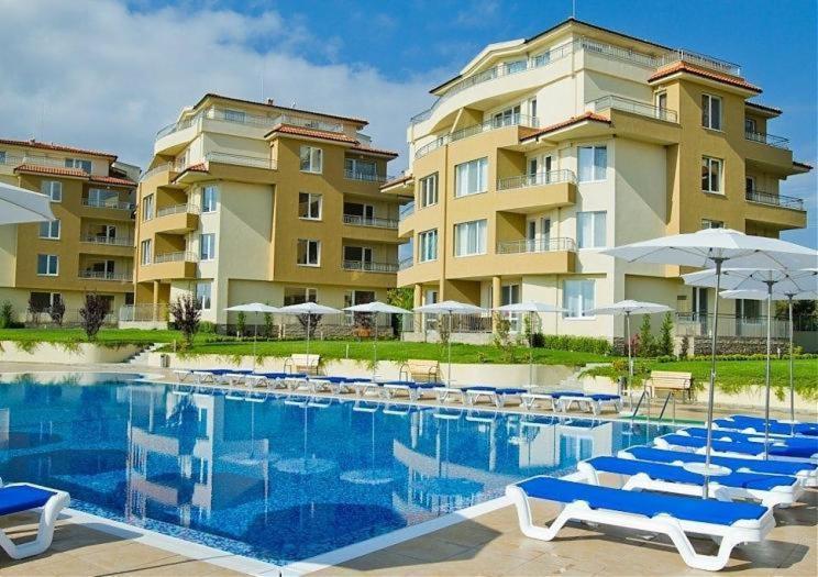 Аппартамент Pines Beach Resort Byala  Extérieur photo